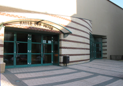 Entrée salle des fêtes